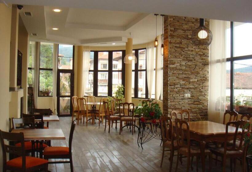 חדר סטנדרט עם טרסה, Guest House & Bistro Lefterova