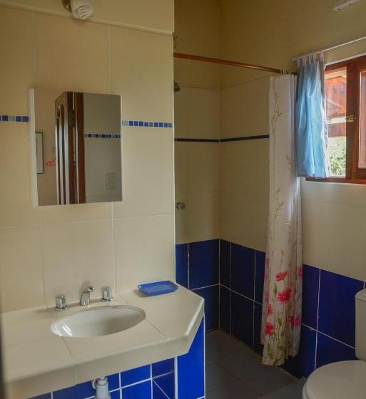 سوییت با چشم‌انداز کوه, Hostel Serena
