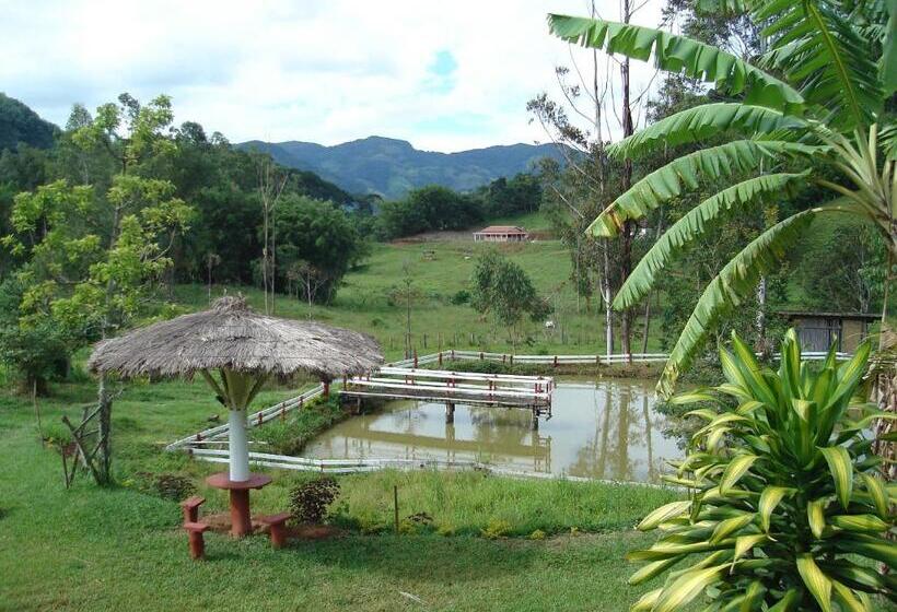 4ベッドルームハウス, Pousada Dona Manoela