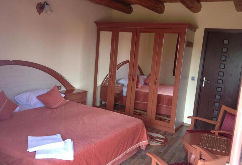 חדר סטנדרט, Pensiunea La Nise