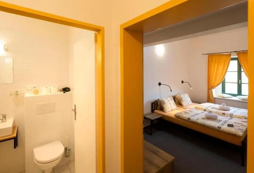 スタンダード４人部屋, Wellness Hotel Lihovar