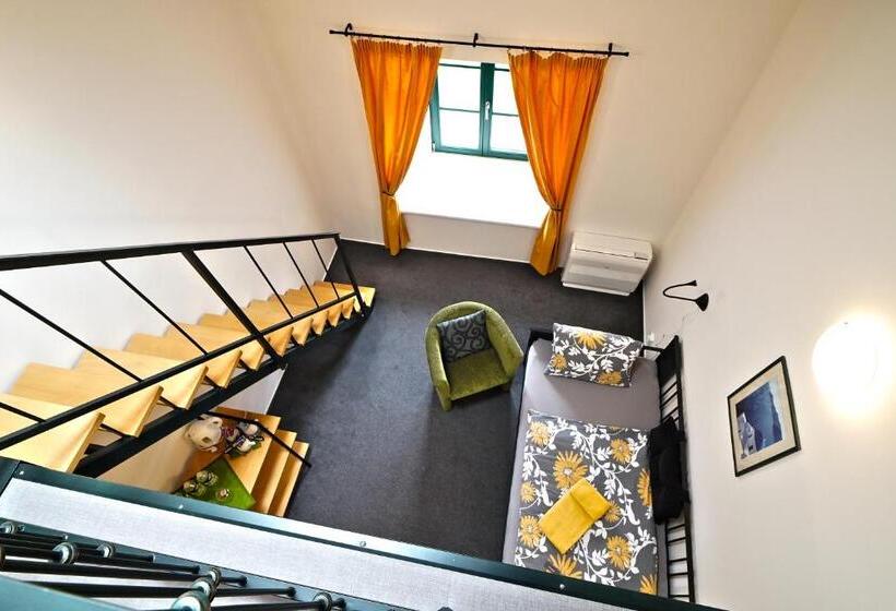 标准三人间, Wellness Hotel Lihovar