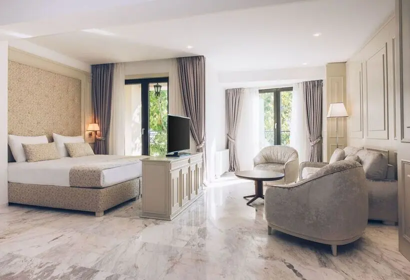 سوییت جونیور, Iberostar Waves Slavija