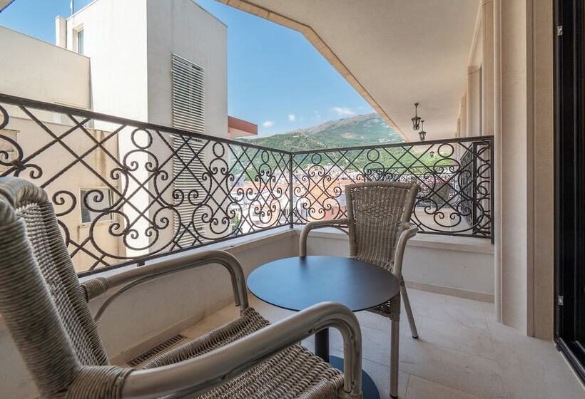 اتاق پرمیوم, Iberostar Waves Slavija