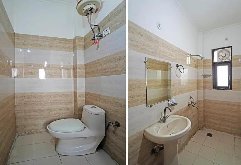 スタンダードルーム, Golden Imperial Near Pvr Ansal Plaza Greater Noida