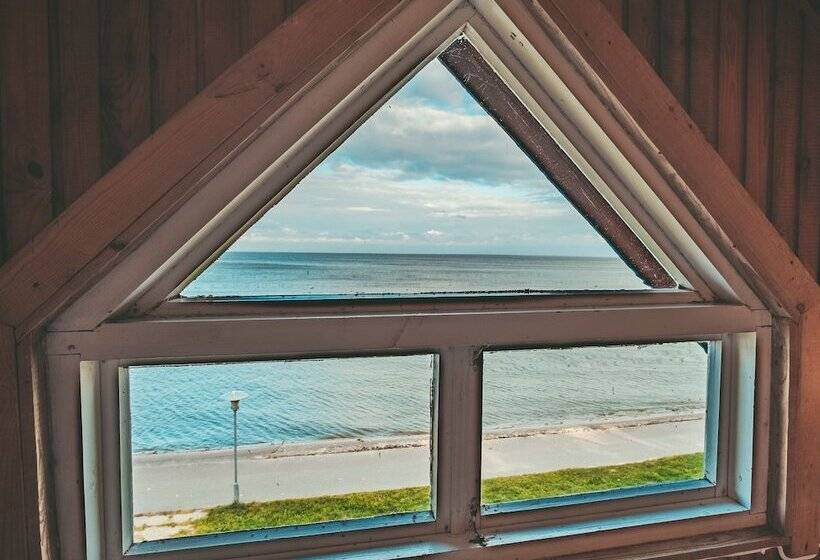 اتاق خانوادگی با سرویس بهداشتی مشترک, Guboja