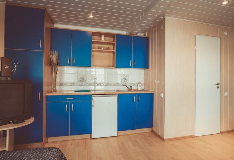 اتاق استاندارد, Guboja