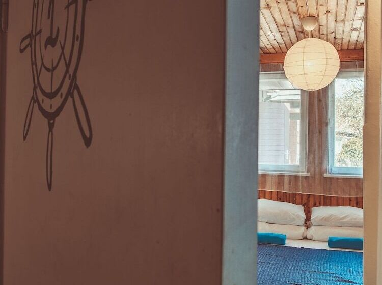 اتاق استاندارد, Guboja