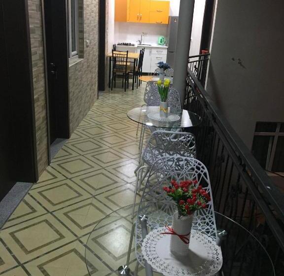 اتاق استاندارد با بالکن, Nikas Guest House