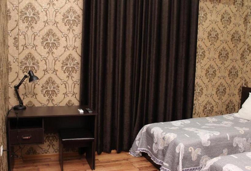 اتاق لوکس, Zarafshon In Dushanbe