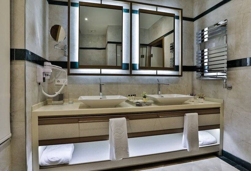 اتاق لوکس, Dreamland Golf Hotel Baku