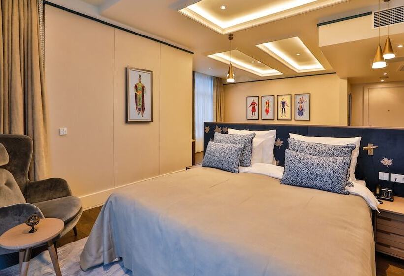 اتاق لوکس, Dreamland Golf Hotel Baku