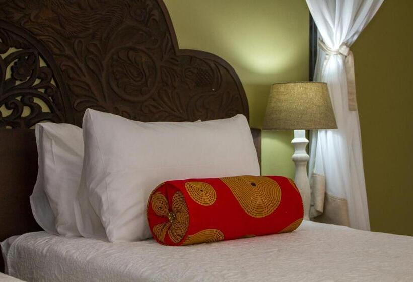 اتاق استاندارد, 528 Victoria Falls Guest House