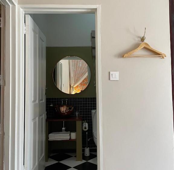 سوییت خانوادگی, 528 Victoria Falls Guest House