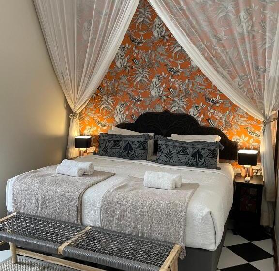 سوییت خانوادگی, 528 Victoria Falls Guest House