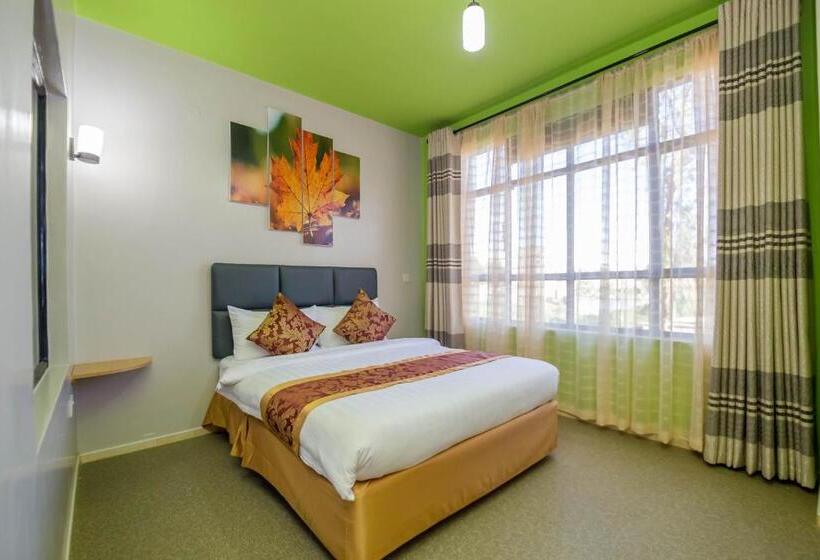 اتاق لوکس, Maple Inn