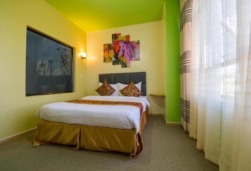 اتاق سوپریور, Maple Inn