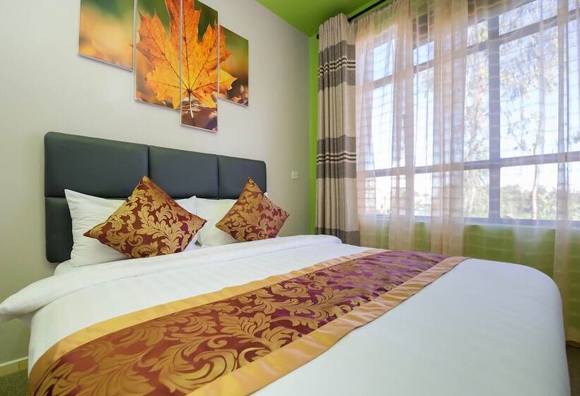 اتاق لوکس, Maple Inn