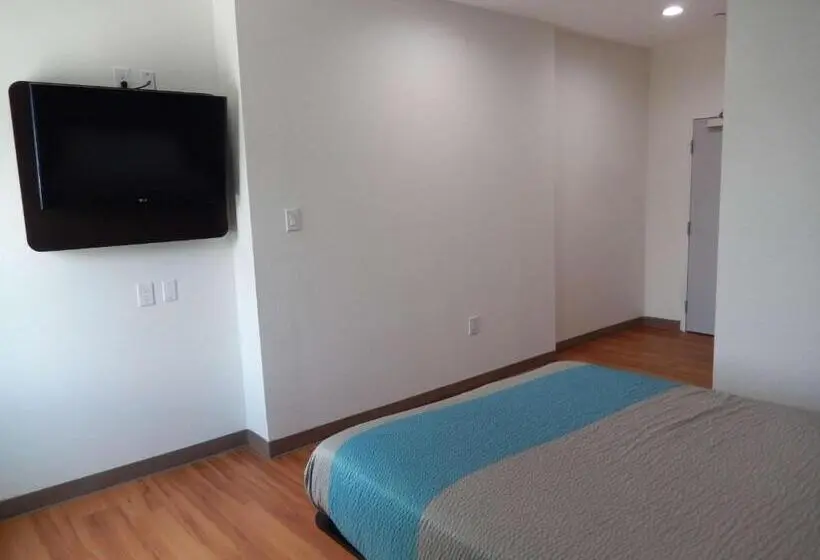 身障者適用キングサイズベッドルーム, Motel 6 Houston, Tx   Downtown North