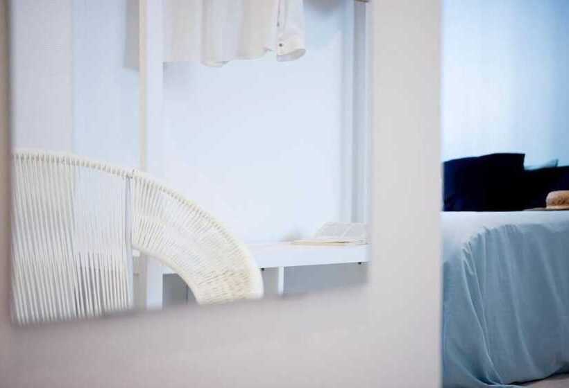 اتاق استاندارد چهار تخته, Fabrì 171