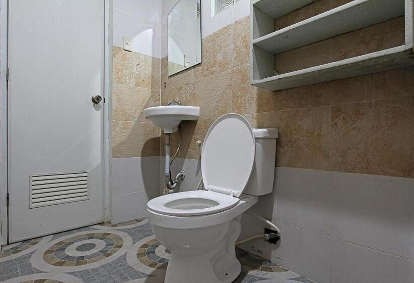 اتاق استاندارد چهار تخته, Seaslugs Traveller S Inn