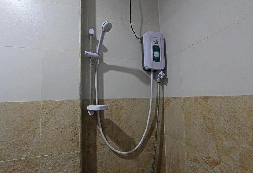 اتاق استاندارد چهار تخته, Seaslugs Traveller S Inn