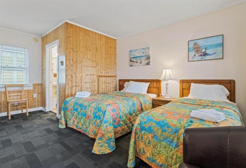 经济房, Cavalier By The Sea