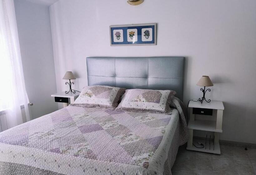 غرفة قياسية, Casa Peto Outes