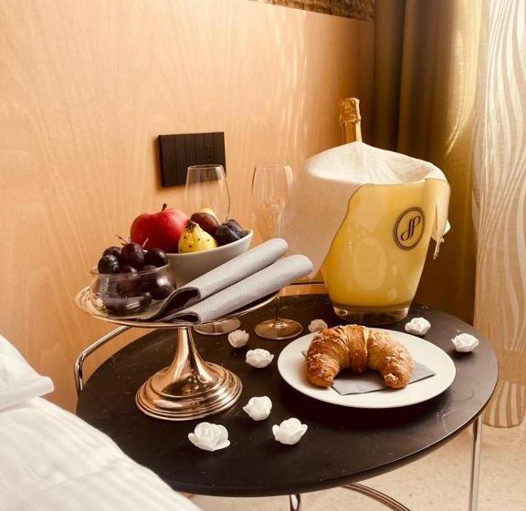 سوییت جونیور لوکس, Antica Pusterla Relais De Charme