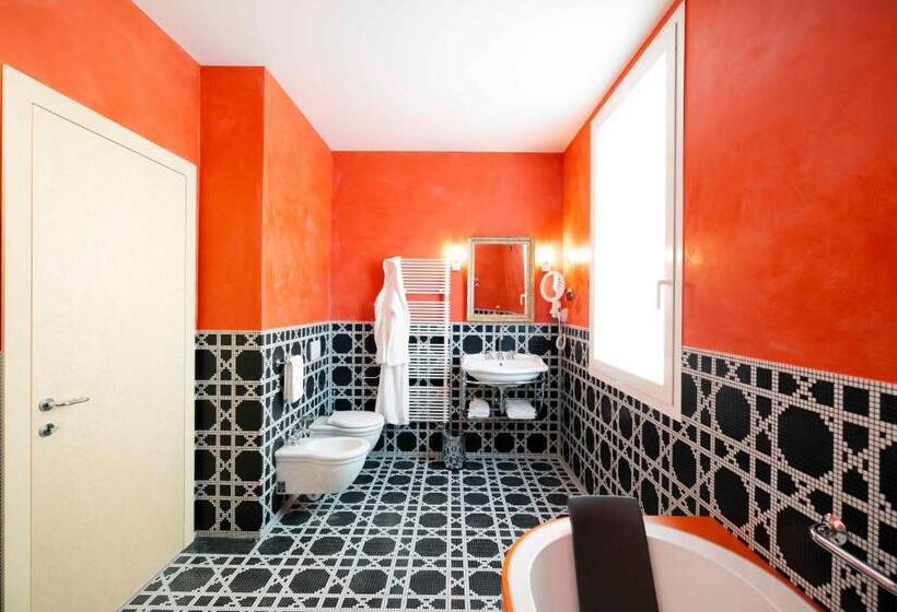 سوییت, Antica Pusterla Relais De Charme