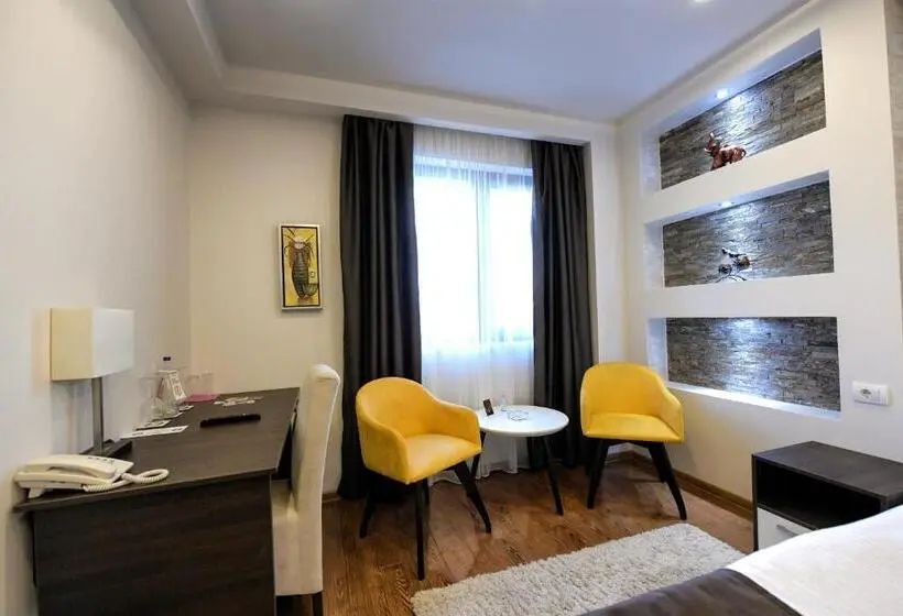 اتاق استاندارد, Garnet Hotel & Event Centar