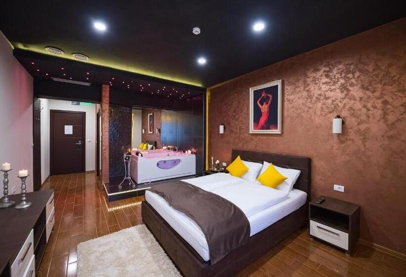 اتاق استاندارد با تخت بزرگ, Garnet Hotel & Event Centar