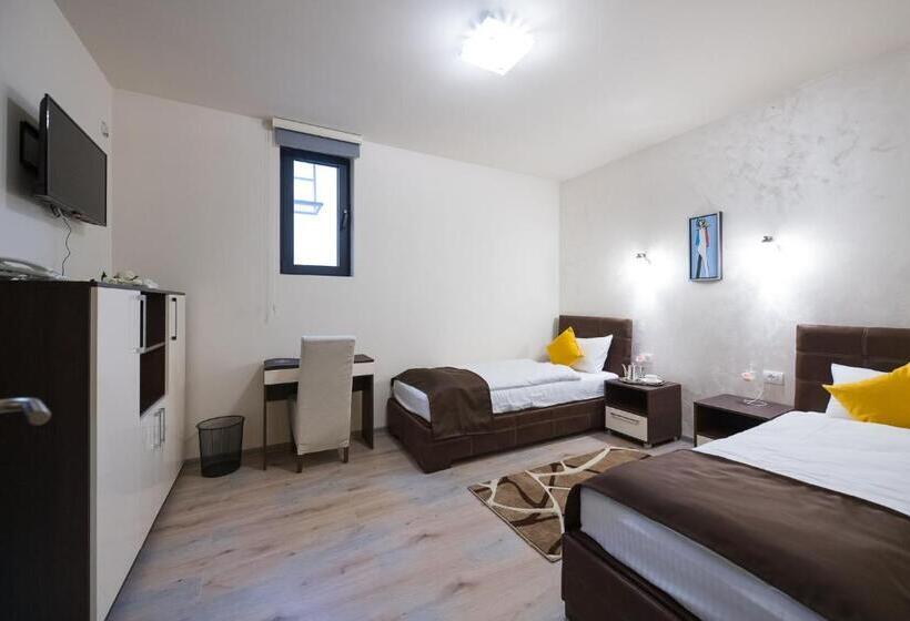 اتاق استاندارد, Garnet Hotel & Event Centar