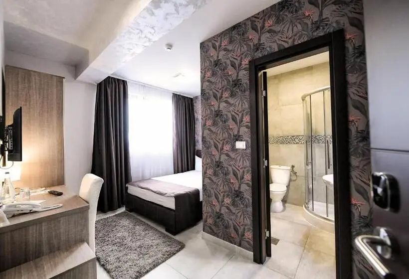اتاق اکونومی, Garnet Hotel & Event Centar