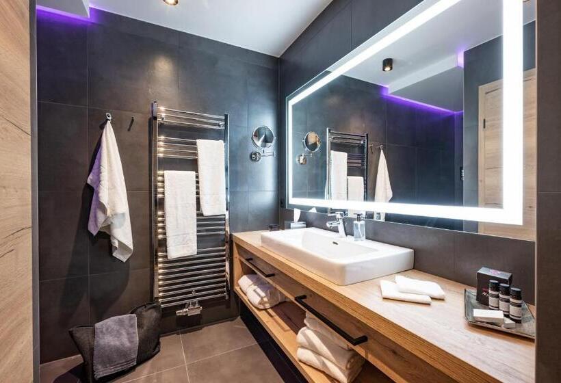 수피리어 패밀리 룸, Adapura Wagrain