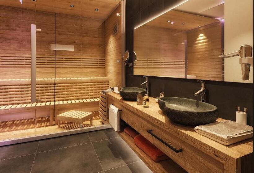 디럭스 스위트, Adapura Wagrain