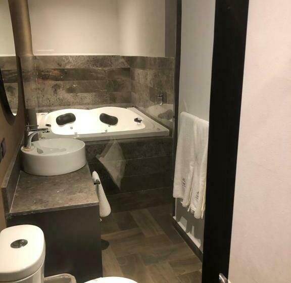 غرفة قياسية, Isabel