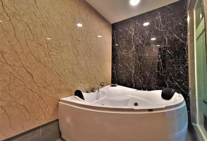 Номер Deluxe Кровать Кинг, Prestigo