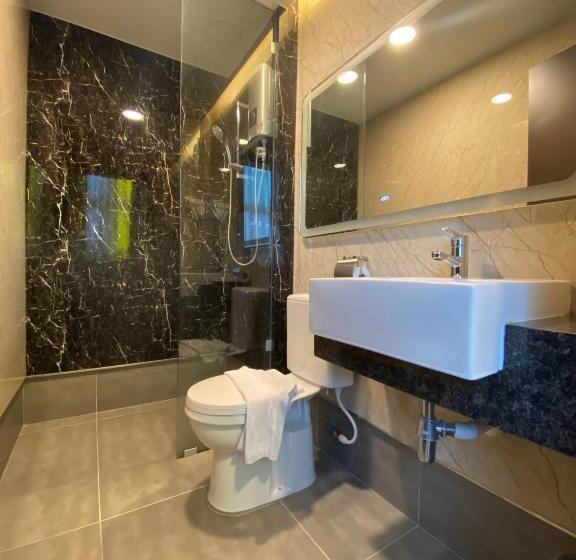 Трехместный Президентский, Prestigo