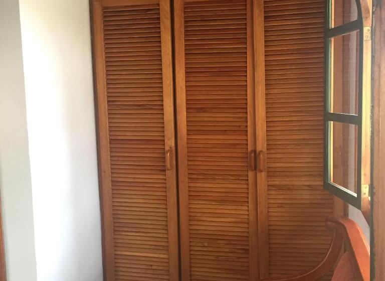 اتاق لوکس, Canoaoasis