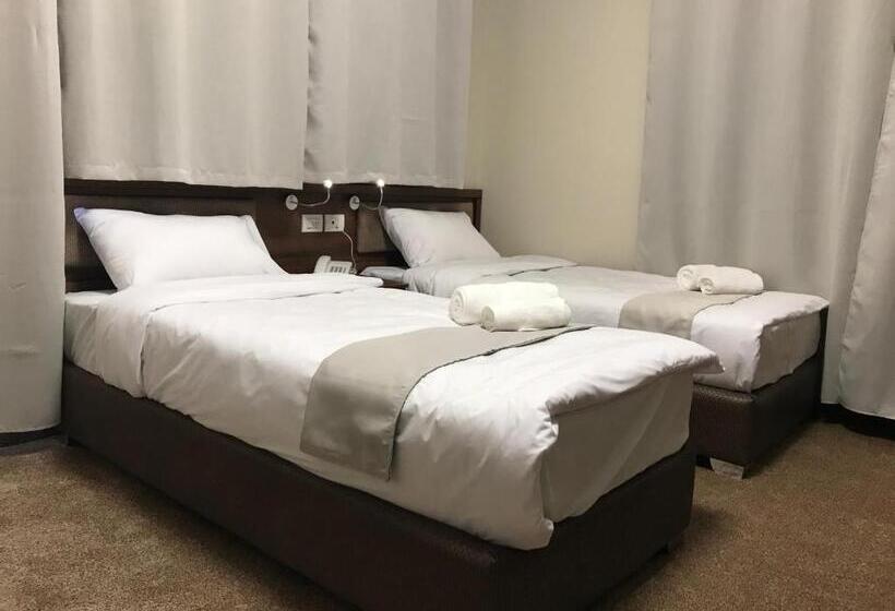 اتاق استاندارد سه نفره, Eli Guest House