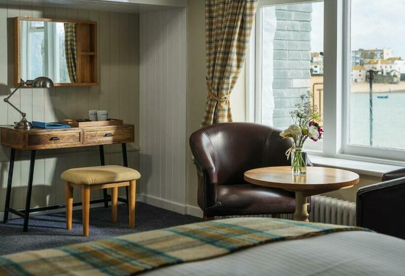 חדר משפחתי נוף לים, Lifeboat Inn