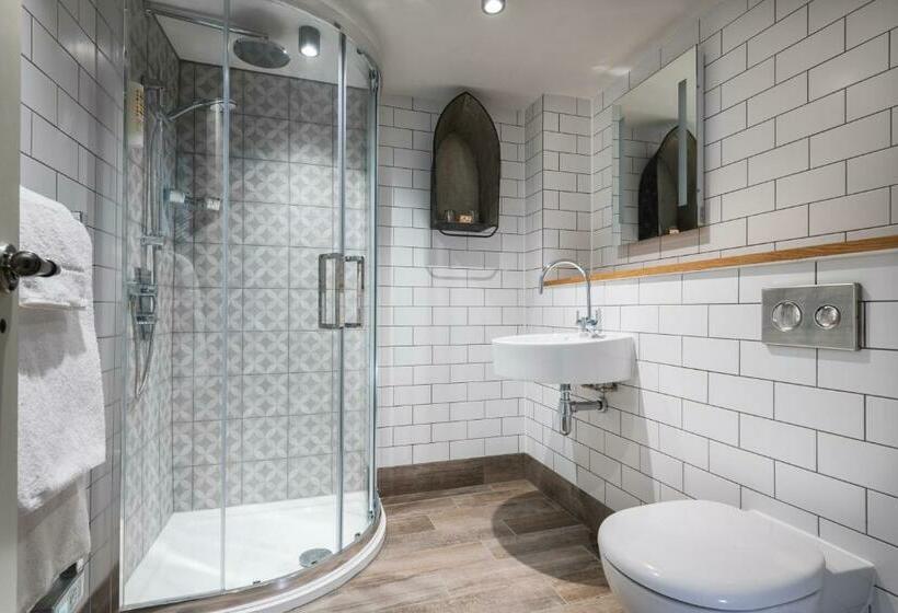 חדר משפחתי נוף לים, Lifeboat Inn