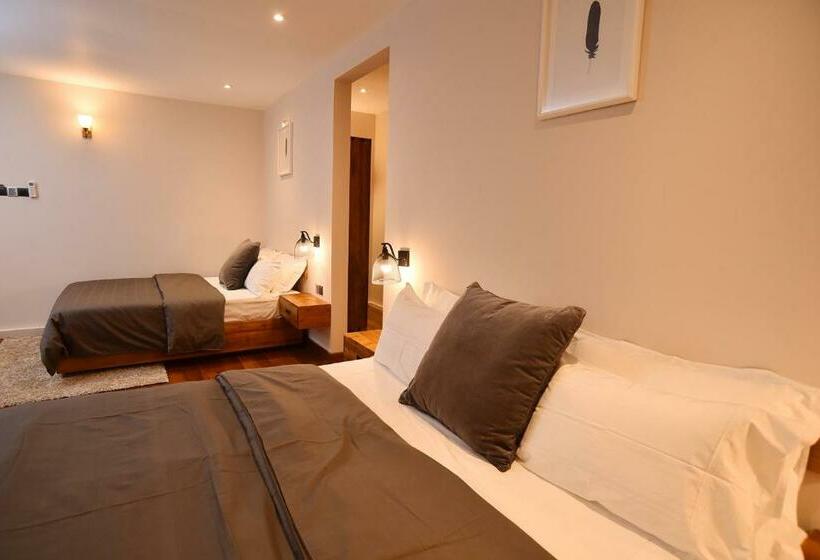 غرفة عائلية, Aryana Boutique