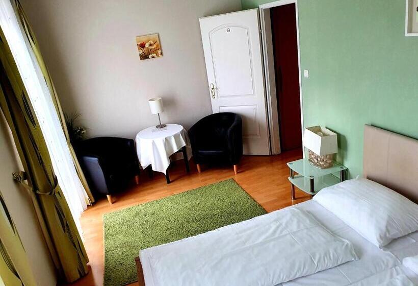 חדר סטנדרט נוף לגינה, Hotwagner