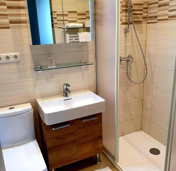 חדר יחיד נוף לגינה, Hotwagner