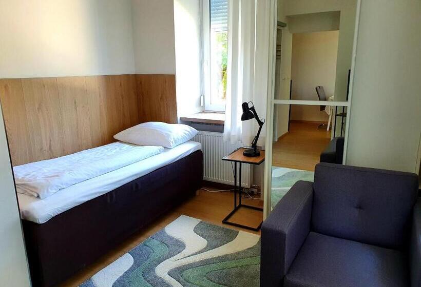 חדר יחיד נוף לגינה, Hotwagner