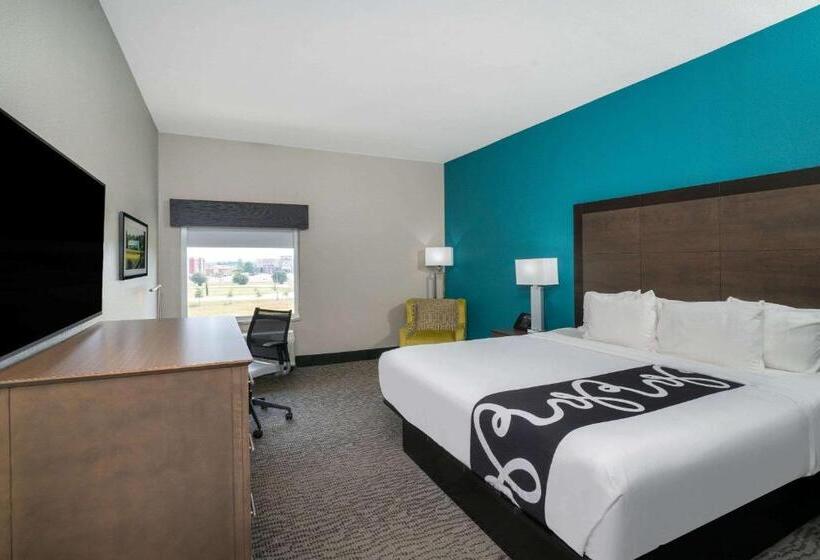 キングサイズベッドのスタンダードルーム, La Quinta By Wyndham West Memphis