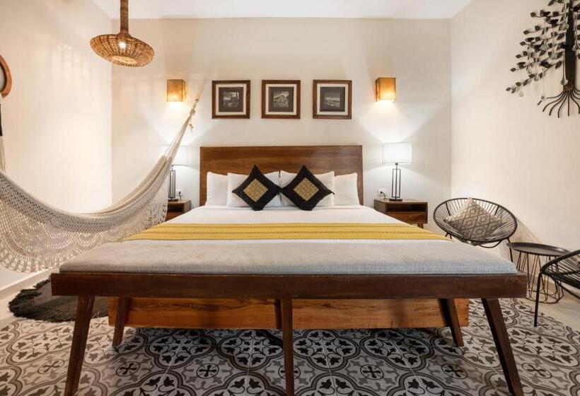 מיטת קינג בסוויטה, Le Muuch Hotel Boutique