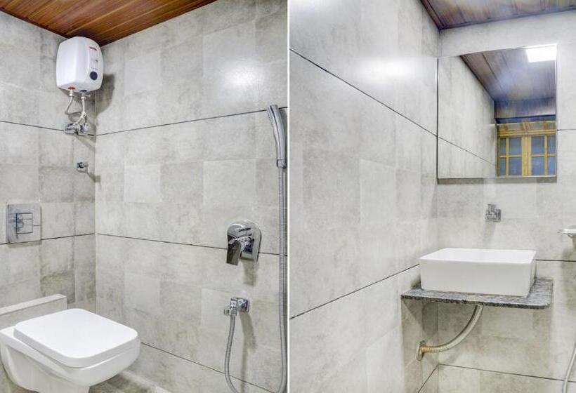 Номер Стандарт, Rooms Dadar Near Station